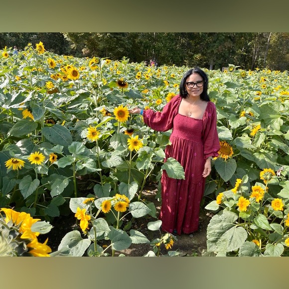 Welcome to my closet - Picture 2 of 5